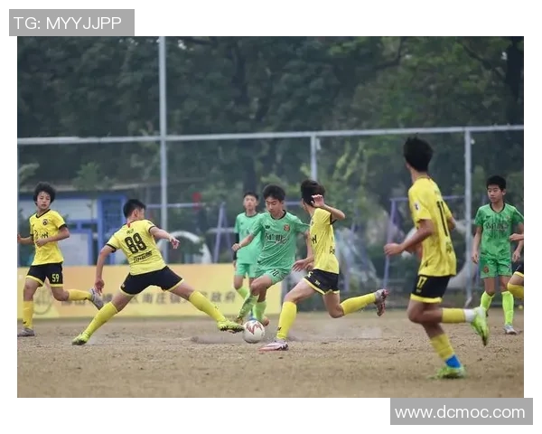 南京足球队挑战赛特别报道：从低谷到巅峰的奋斗与荣耀之路