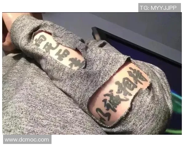 足球明星纹身的独特含义与风格解析揭秘他们的个性与故事